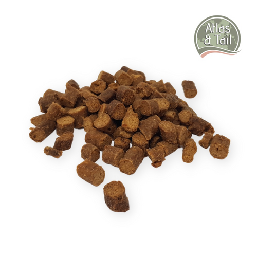 Atlas and Tail chicken chips training treats 100g